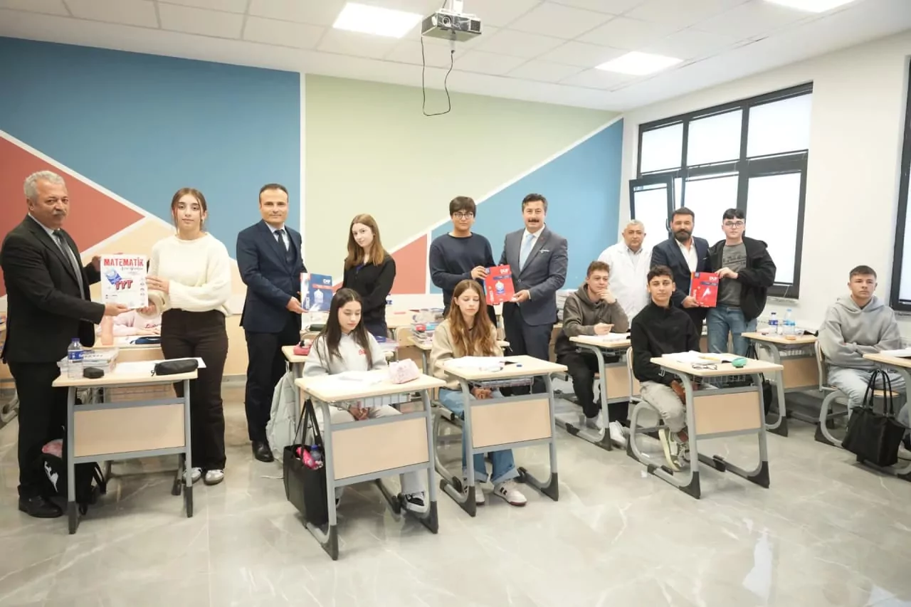 Yenişehir’de Üniversiteye Hazırlanan 120 Öğrenci İçin Eğitim Desteği