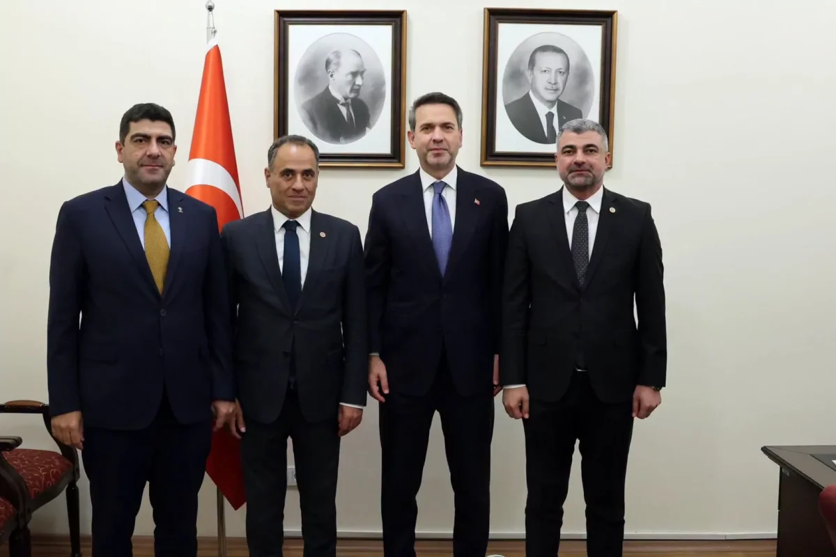 Mardin Heyetinden Bakan Bayraktar’a Ziyaret